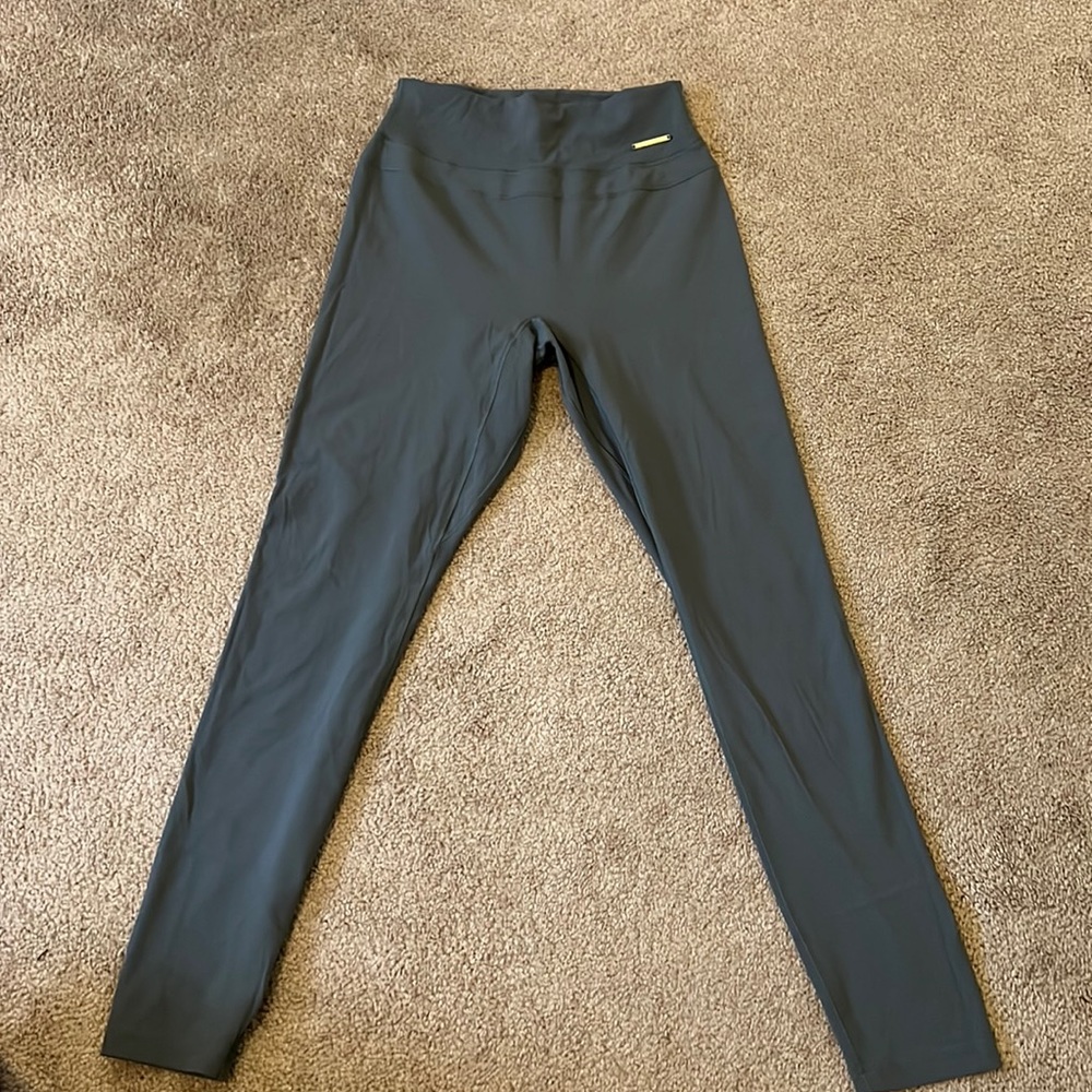 Gymshark Whitney Simmons - Eucalyptus Small